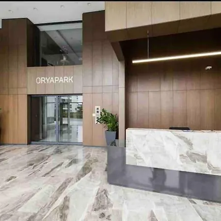 Apartamento Luxurious Three-bedroom House With 24/7 Security *